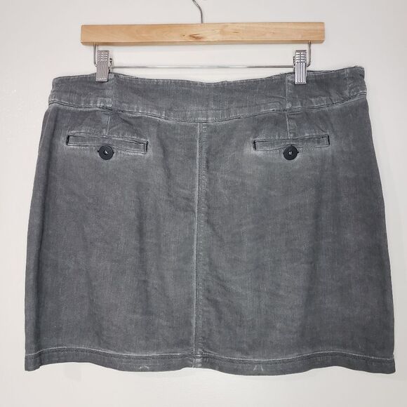 Sarah Pacini Medium Size 8/10 Gray Distressed Mini Skirt - Picture 3 of 10